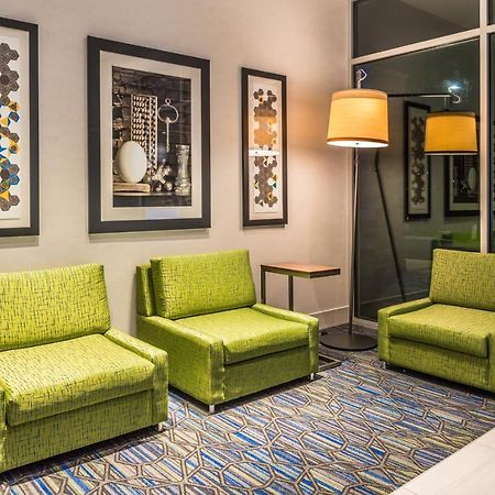 Holiday Inn Express & Suites Farmville By Ihg Exterior foto