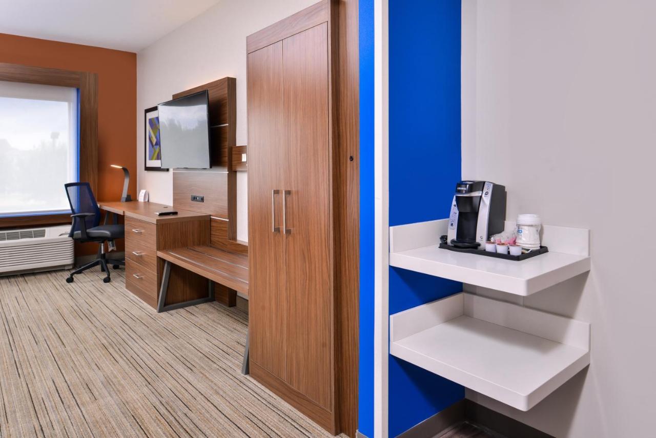 Holiday Inn Express & Suites Farmville By Ihg Exterior foto