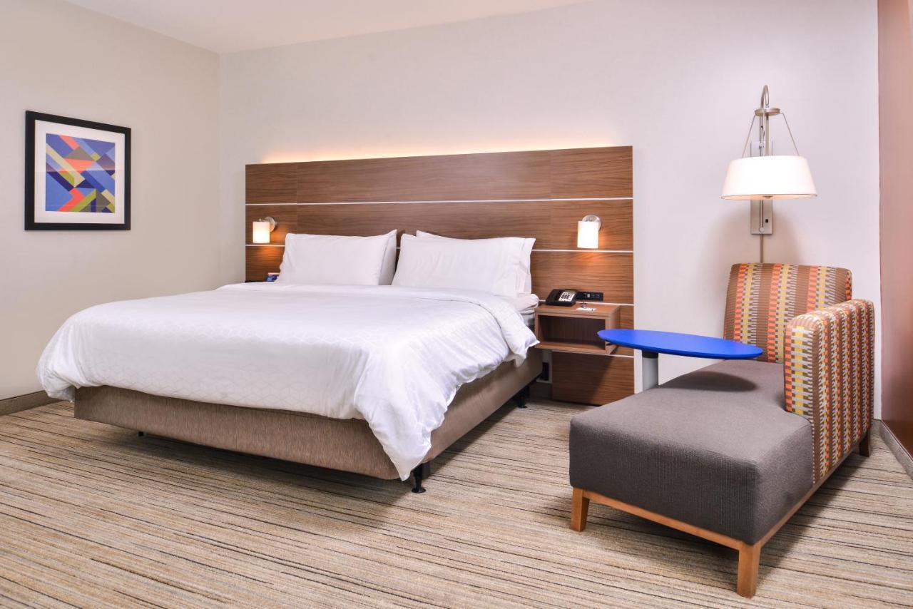 Holiday Inn Express & Suites Farmville By Ihg Exterior foto